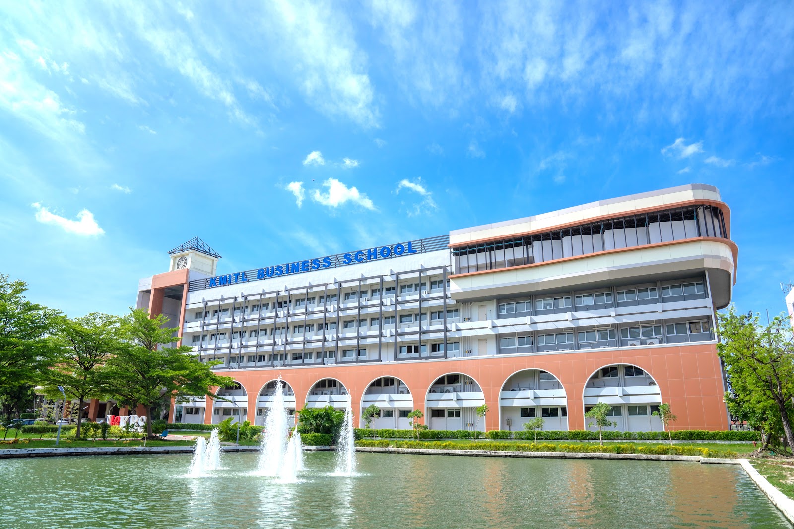 King Mongkut's Institute of Technology Ladkrabang