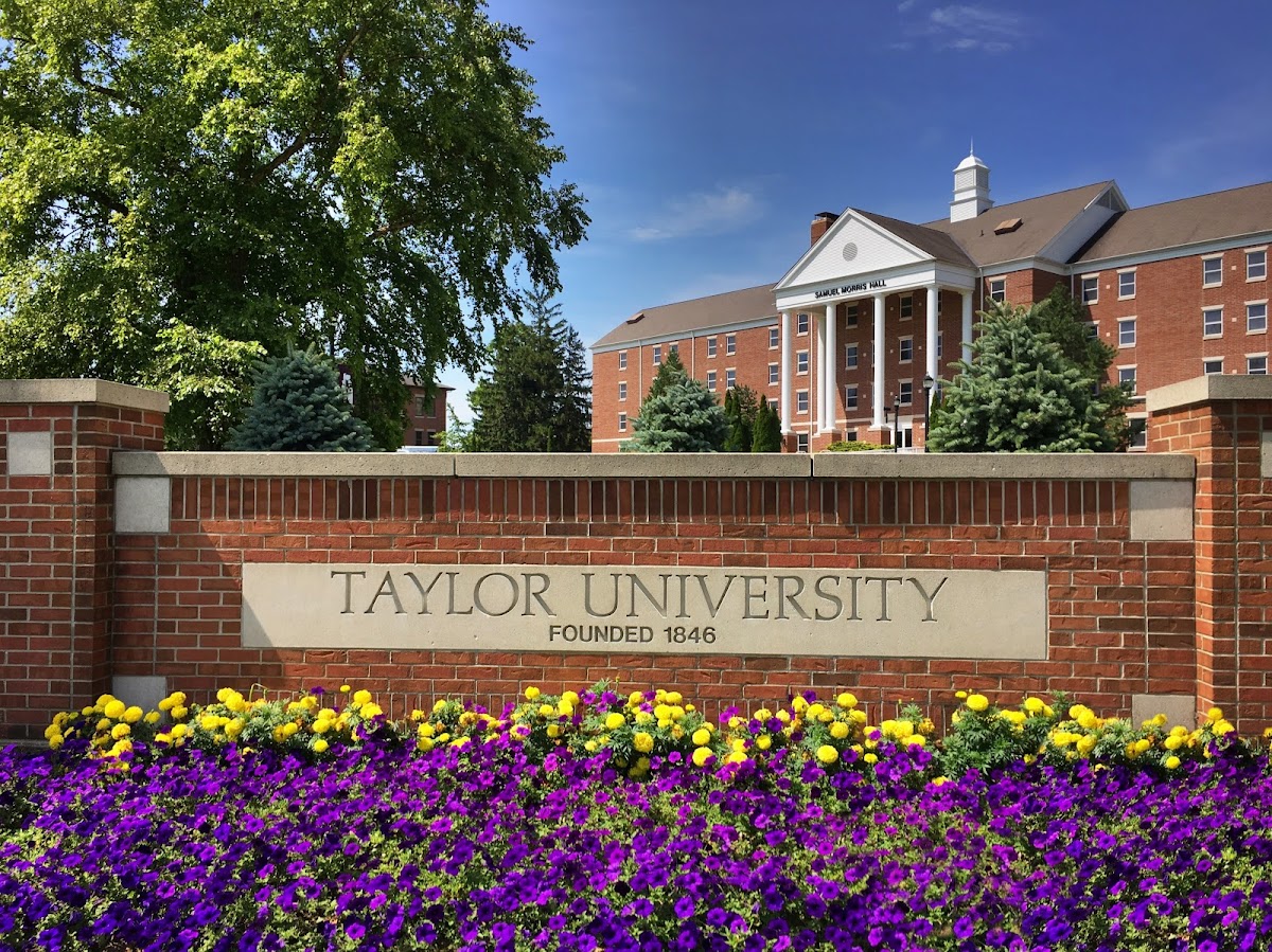 Taylor University photo 5
