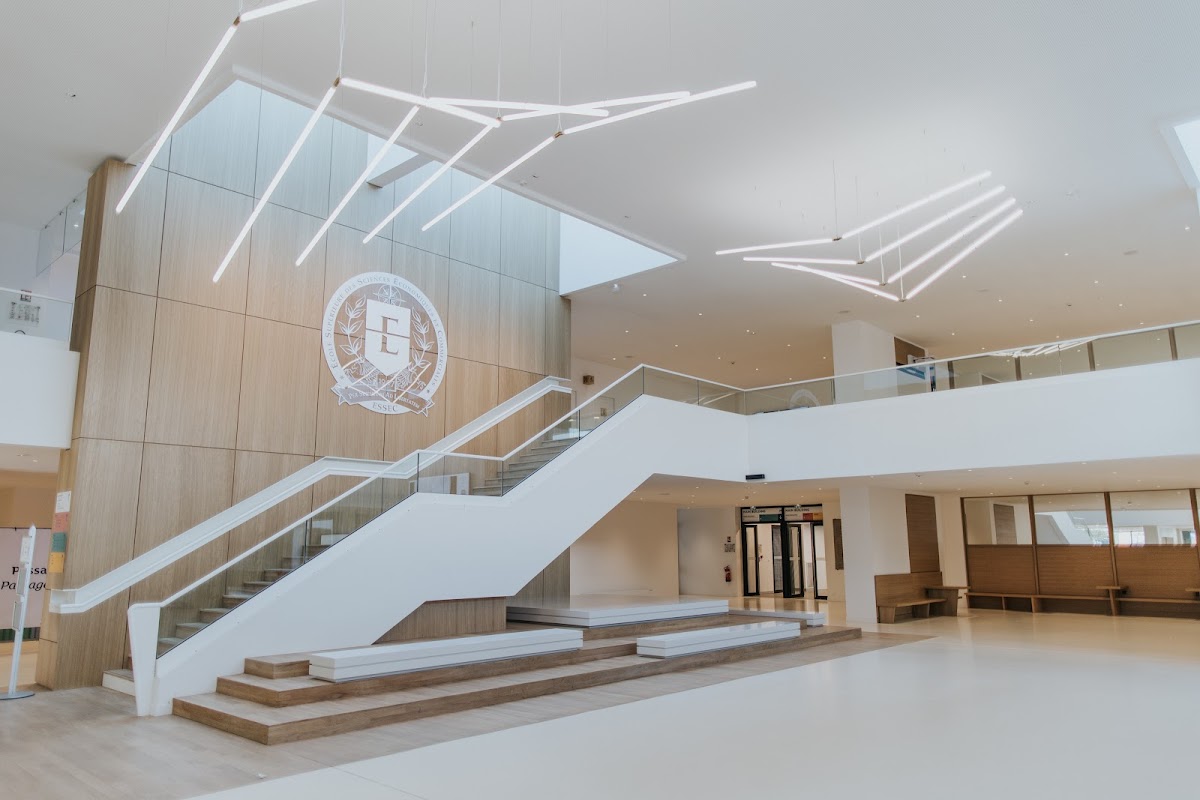 ESSEC Business School photo 3