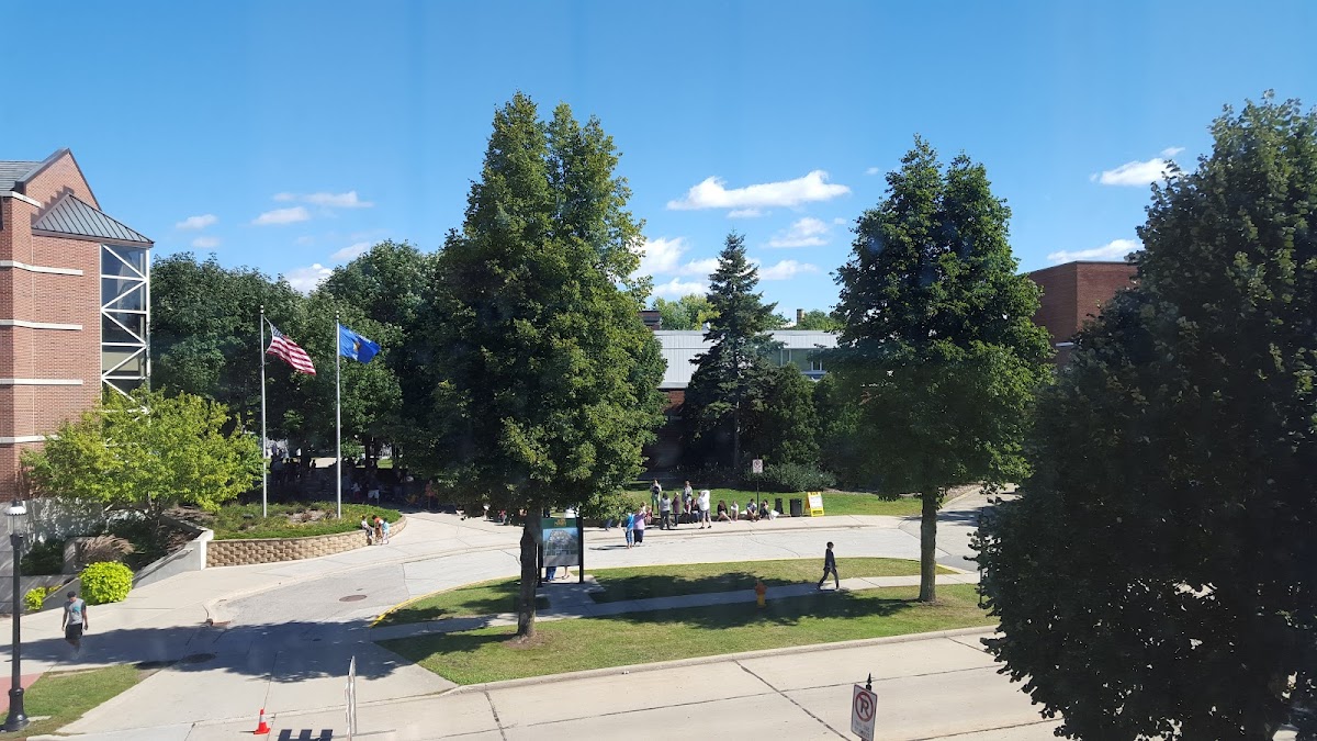 St Norbert College photo 2
