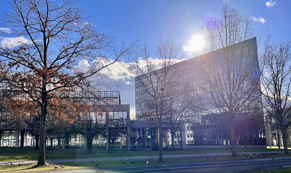 EBS Universität für Wirtschaft und Recht photo 2