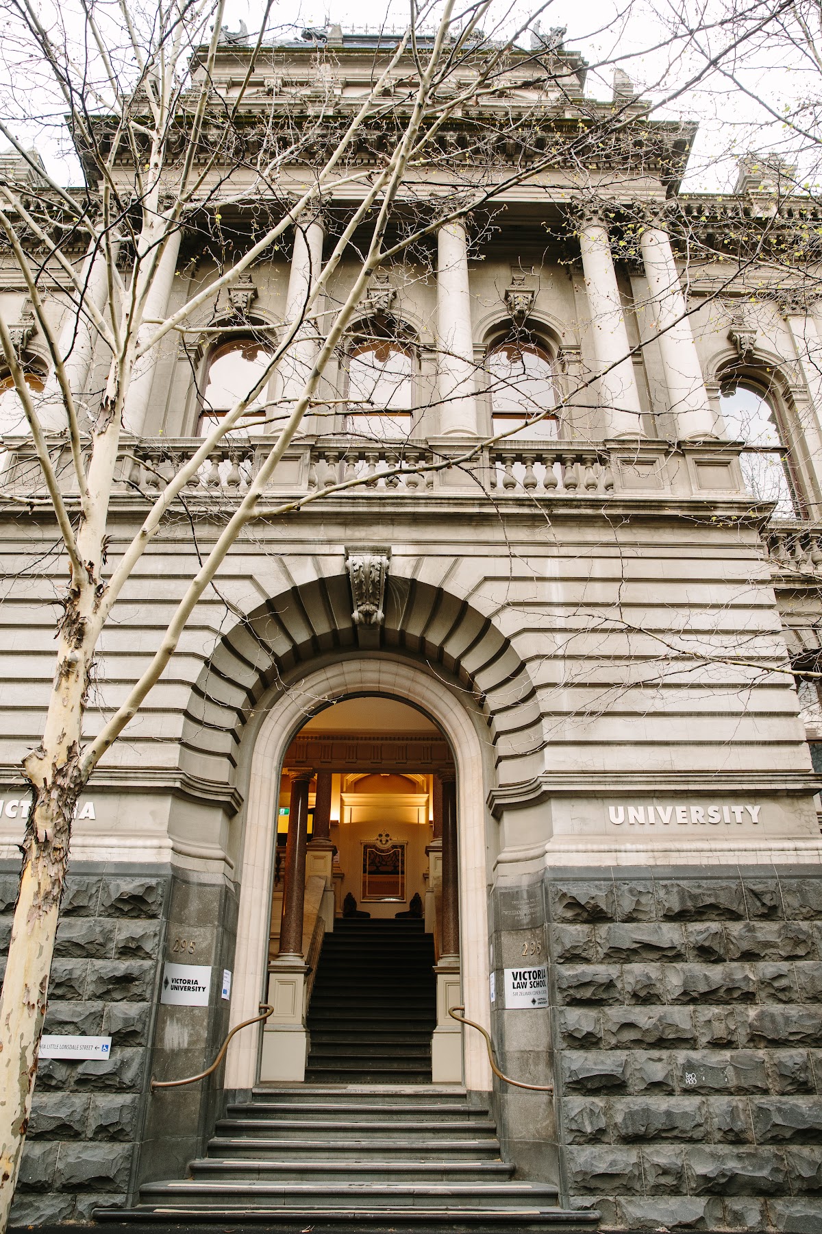 Victoria University photo 8