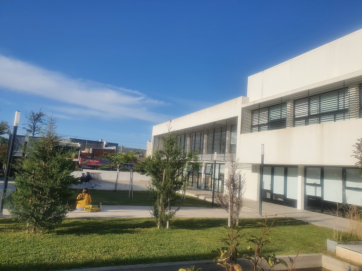 National University of Hurlingham photo 4