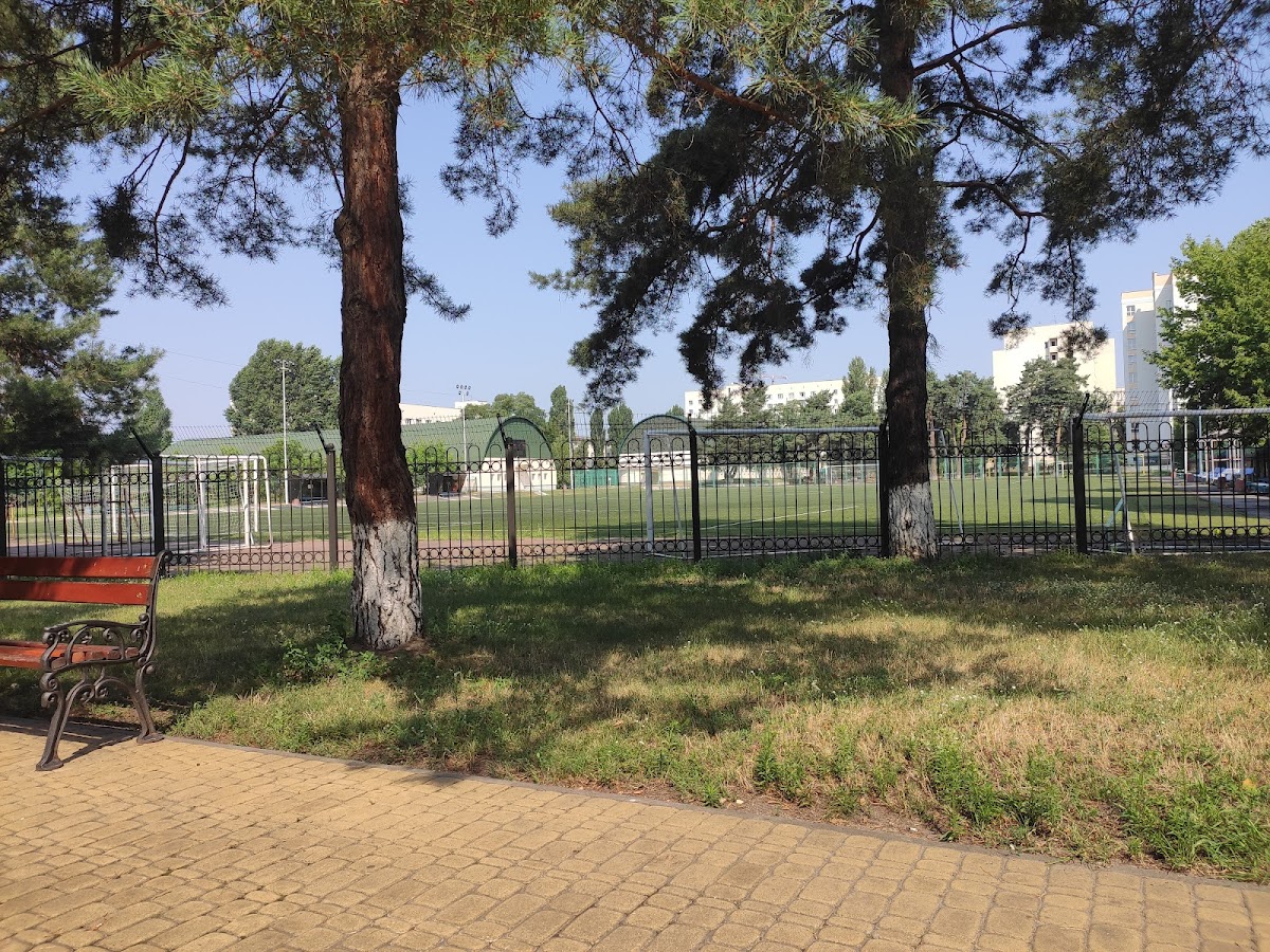 Kyiv National University of Trade and Economics photo 3