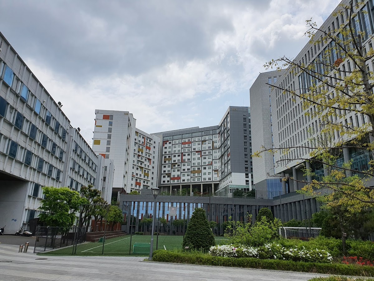 Chung-Ang University photo 5