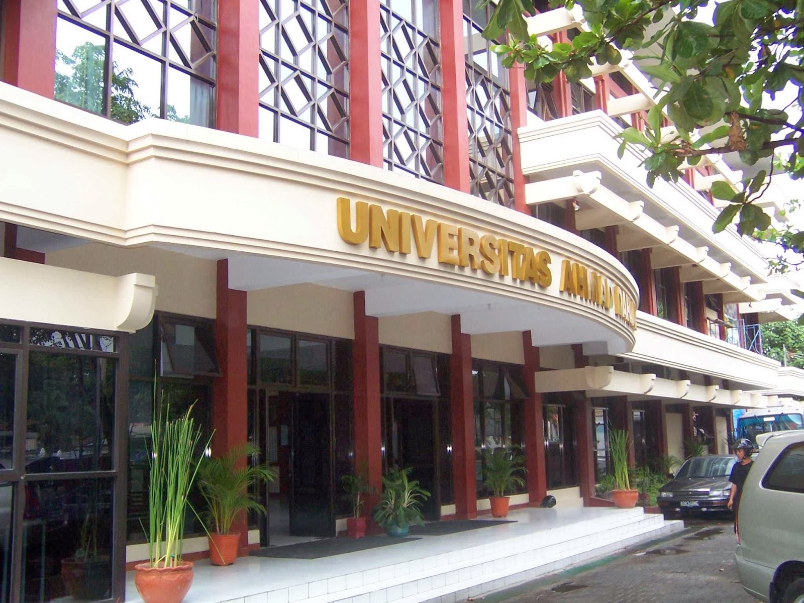 Universitas Ahmad Dahlan