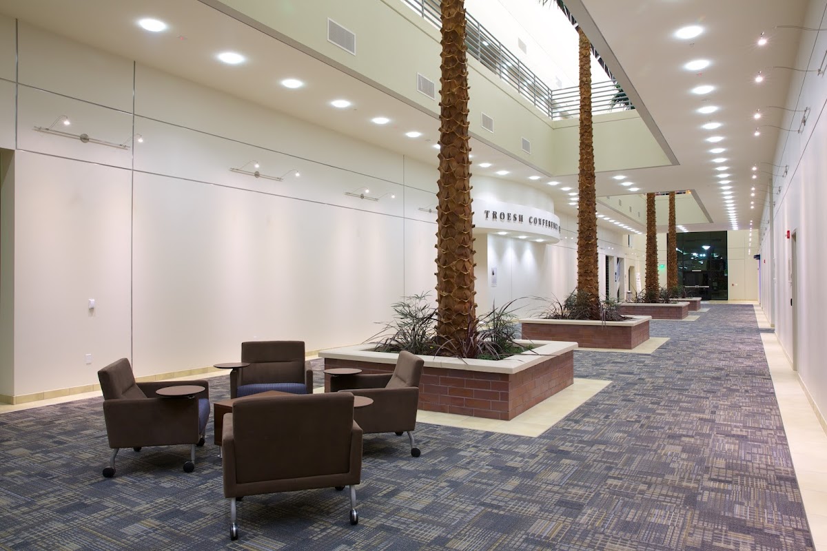 La Sierra University photo 6