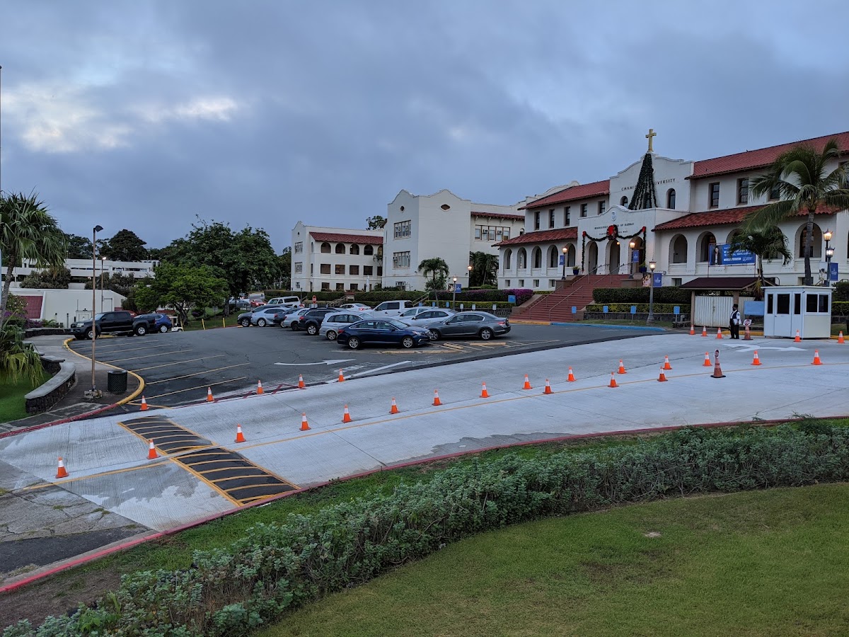 Chaminade University of Honolulu photo 5