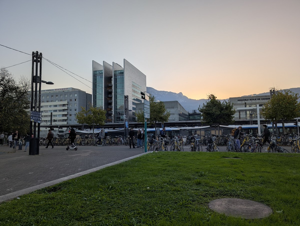 Grenoble École de Management photo 6
