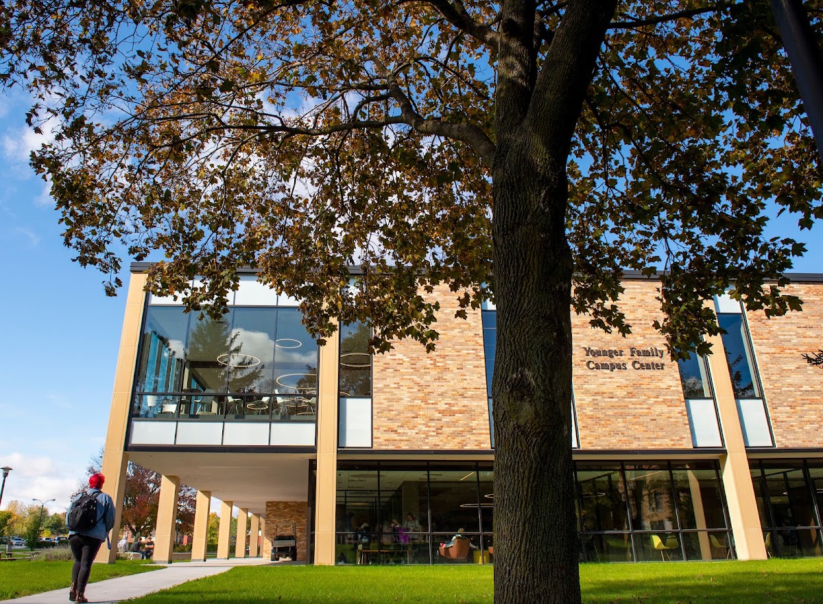 Lakeland University photo 8