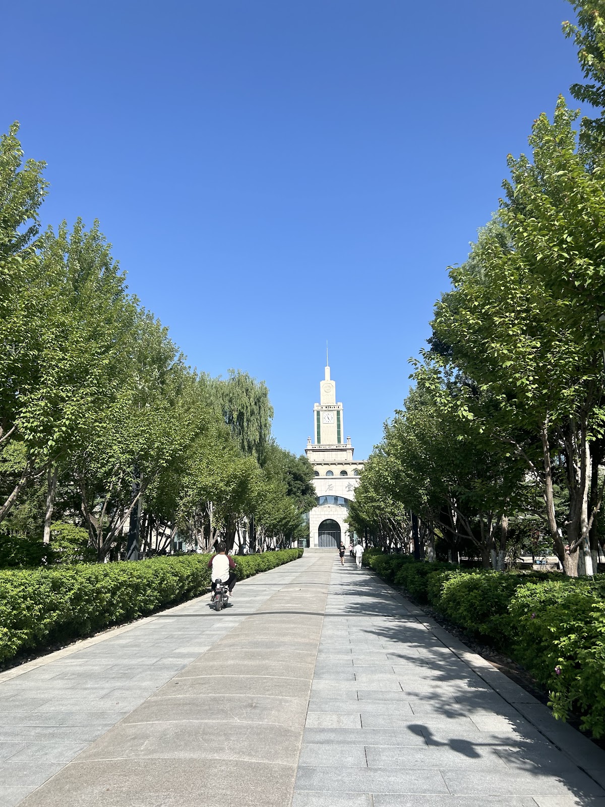 Lanzhou University photo 8