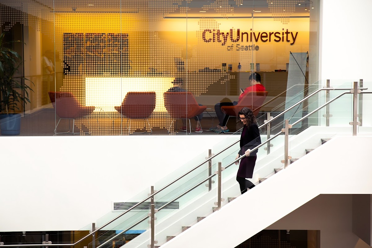 University of 3399 photo 6