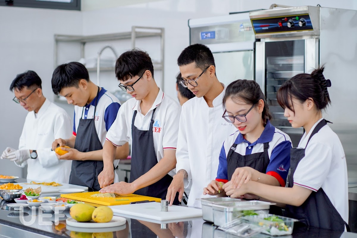 Ho Chi Minh City University of Economics and Finance photo 3