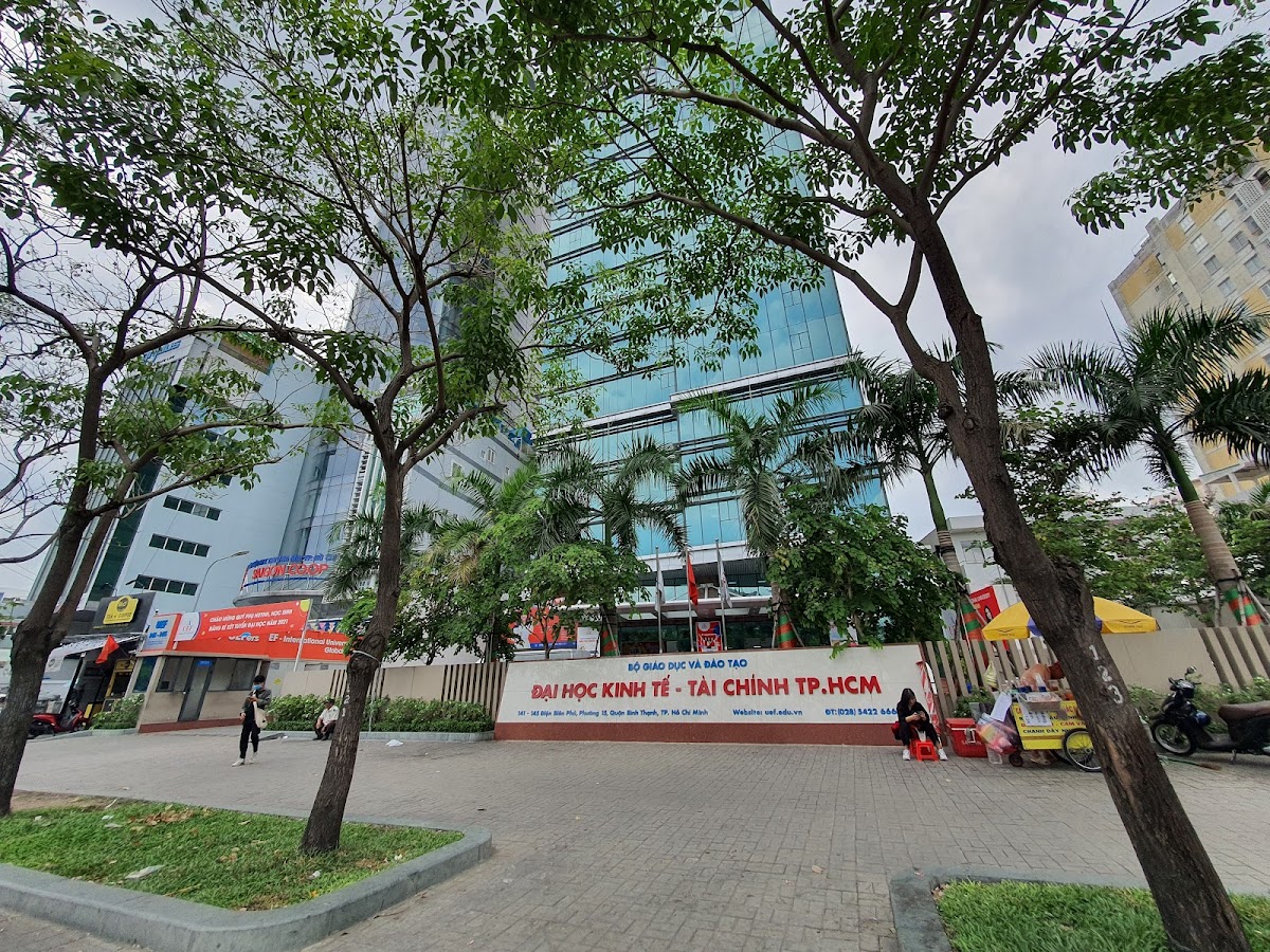 Ho Chi Minh City University of Economics and Finance photo 5