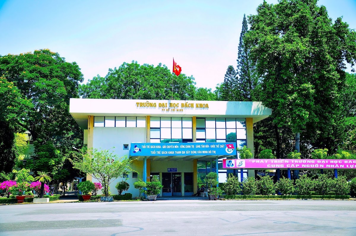 Ho Chi Minh City University of Technology photo 2