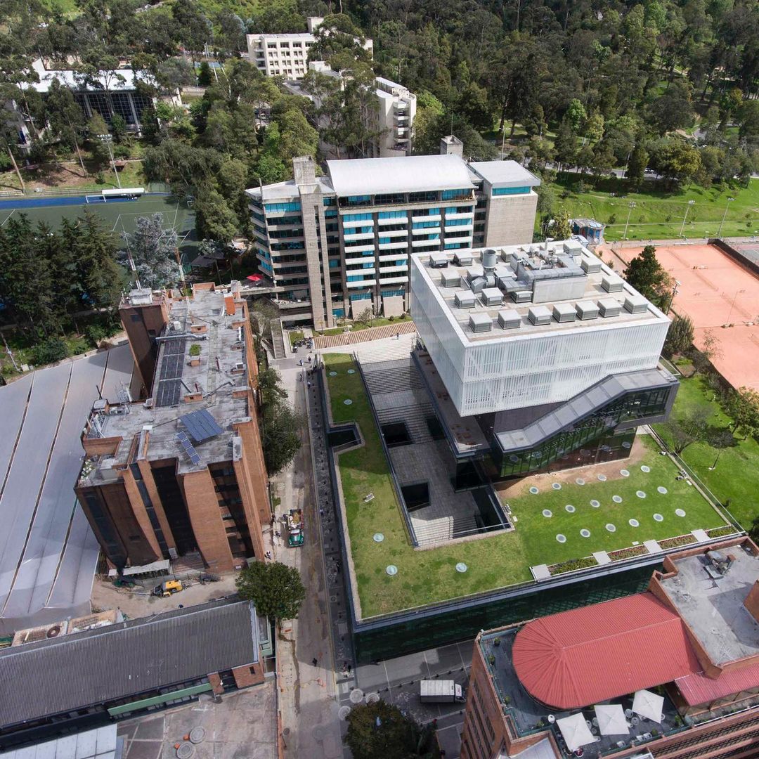 Pontificia Universidad Javeriana photo 8