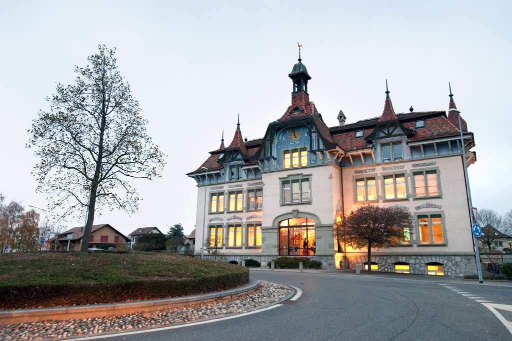 Business School Lausanne (BSL) photo 2