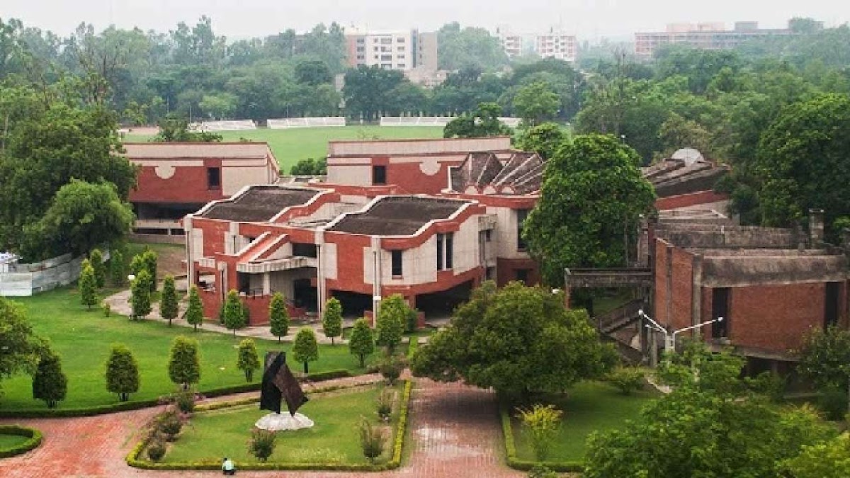 Indian Institute of Technology Kanpur photo 1