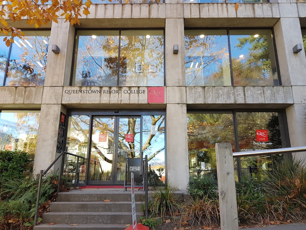 Queenstown Resort College photo 9