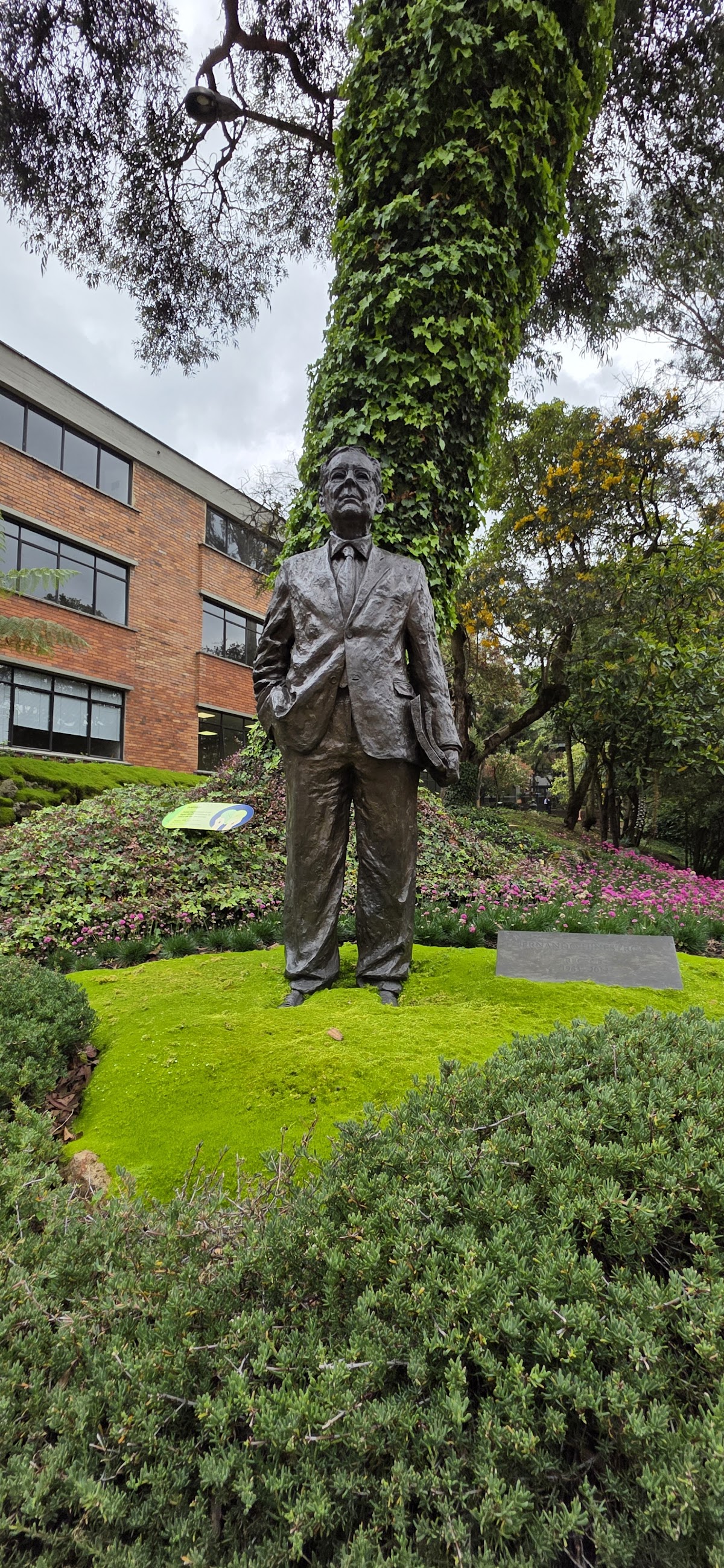 Universidad Externado de Colombia photo 9