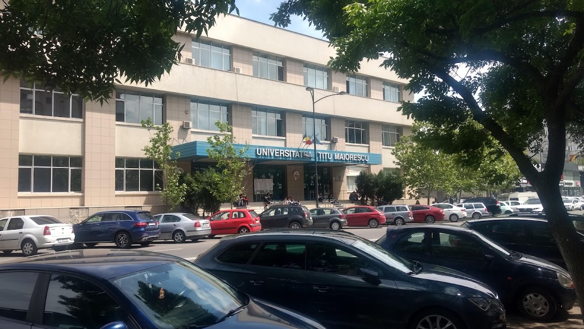 Titu Maiorescu University photo 1