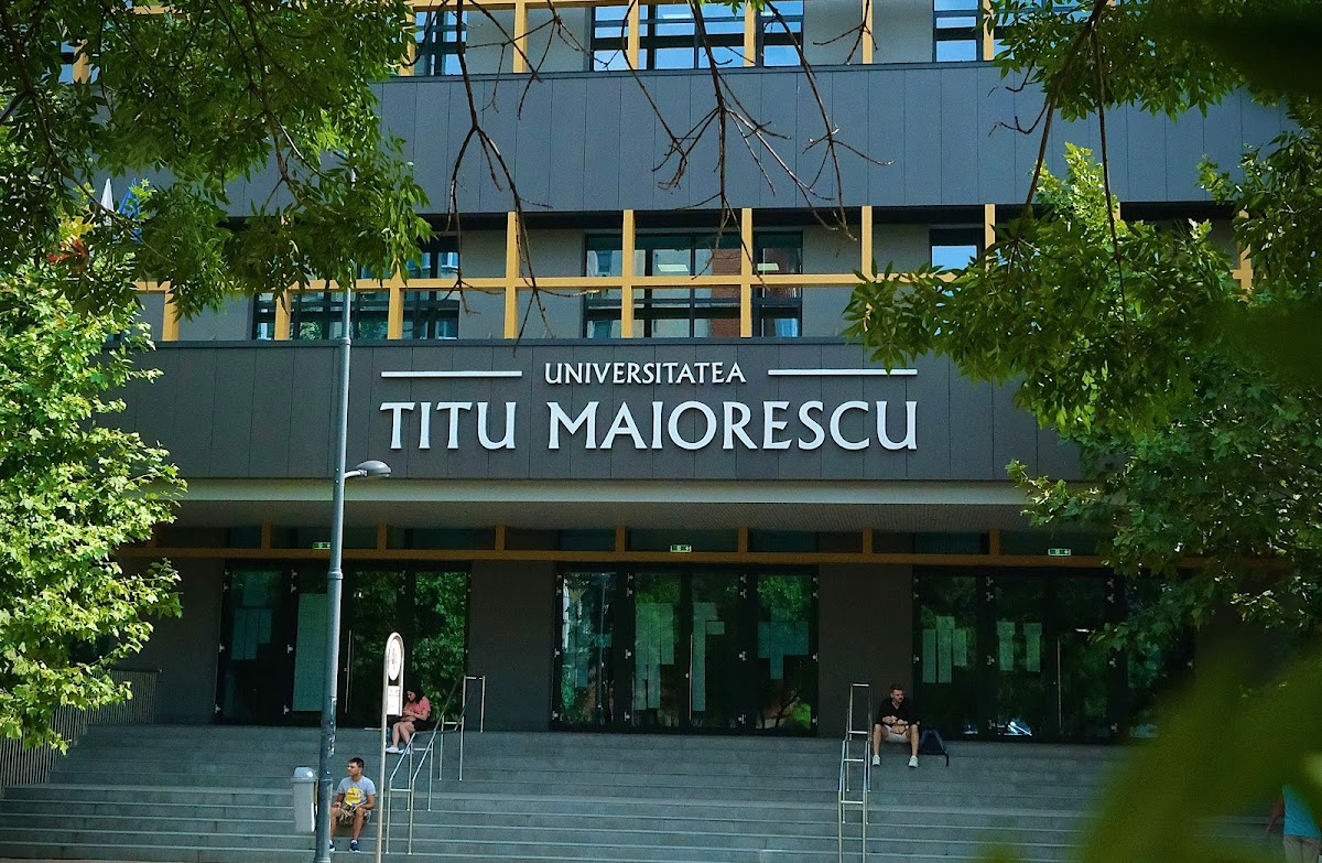 Titu Maiorescu University photo 3