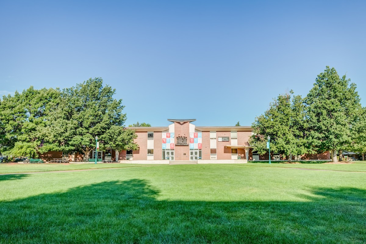 Technical Institute 2112 photo 3