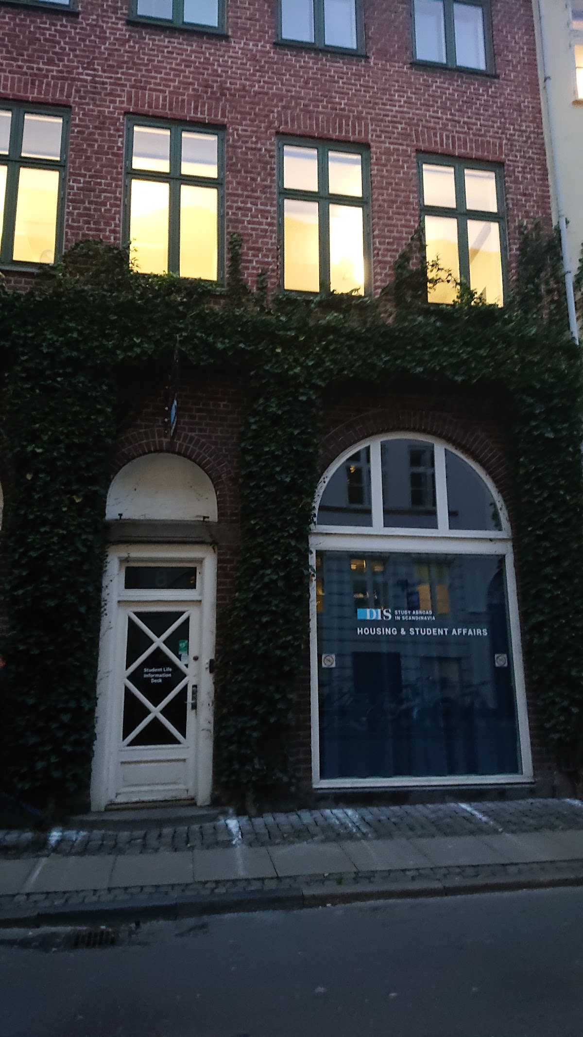 DIS - Study Abroad in Scandinavia photo 6