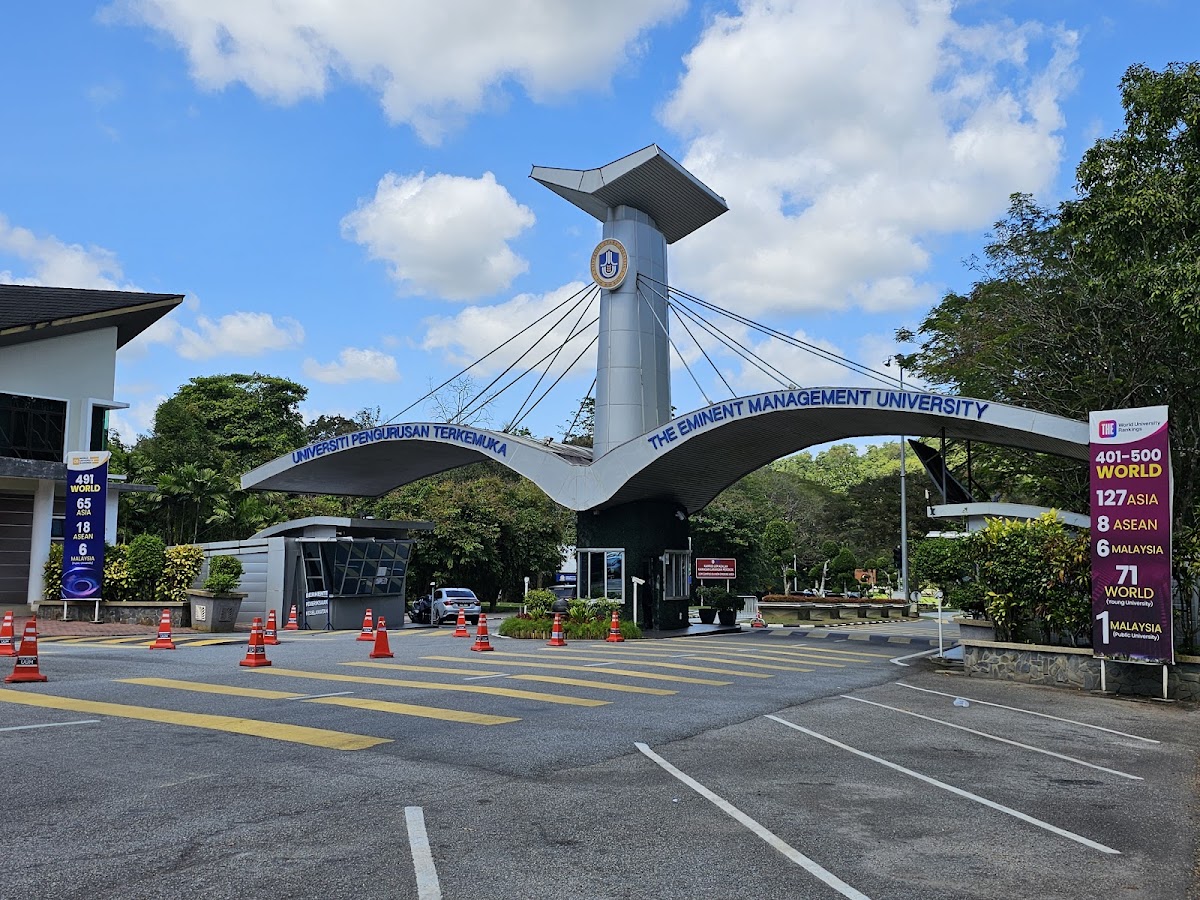 Universiti Utara Malaysia photo 4