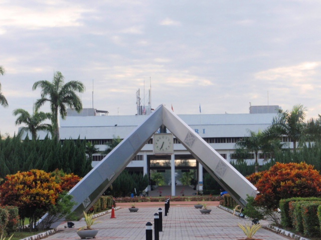 Universiti Utara Malaysia photo 7
