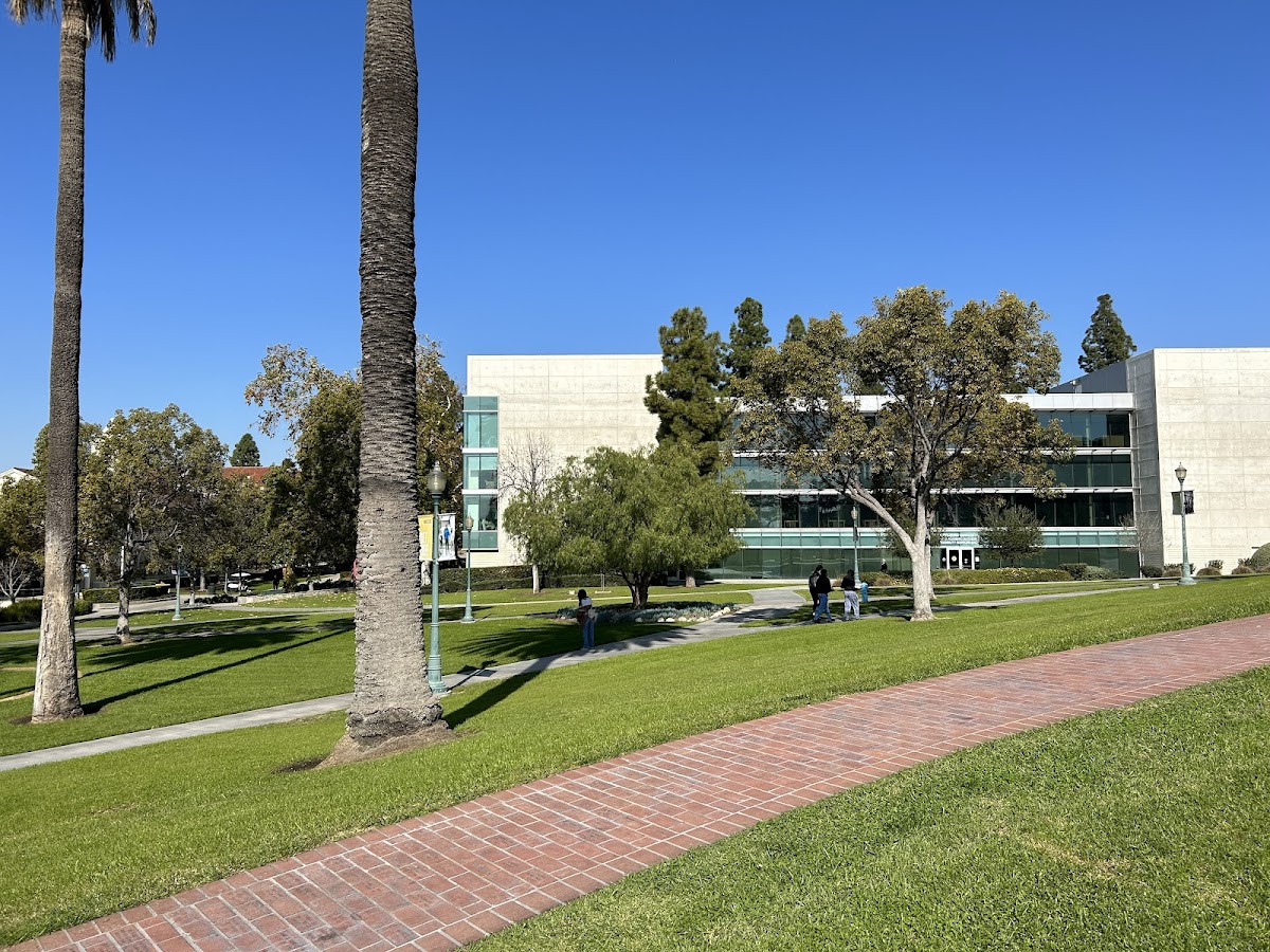 Whittier College photo 2