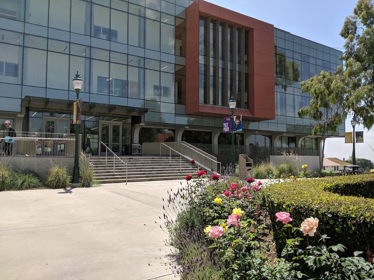 Whittier College photo 5