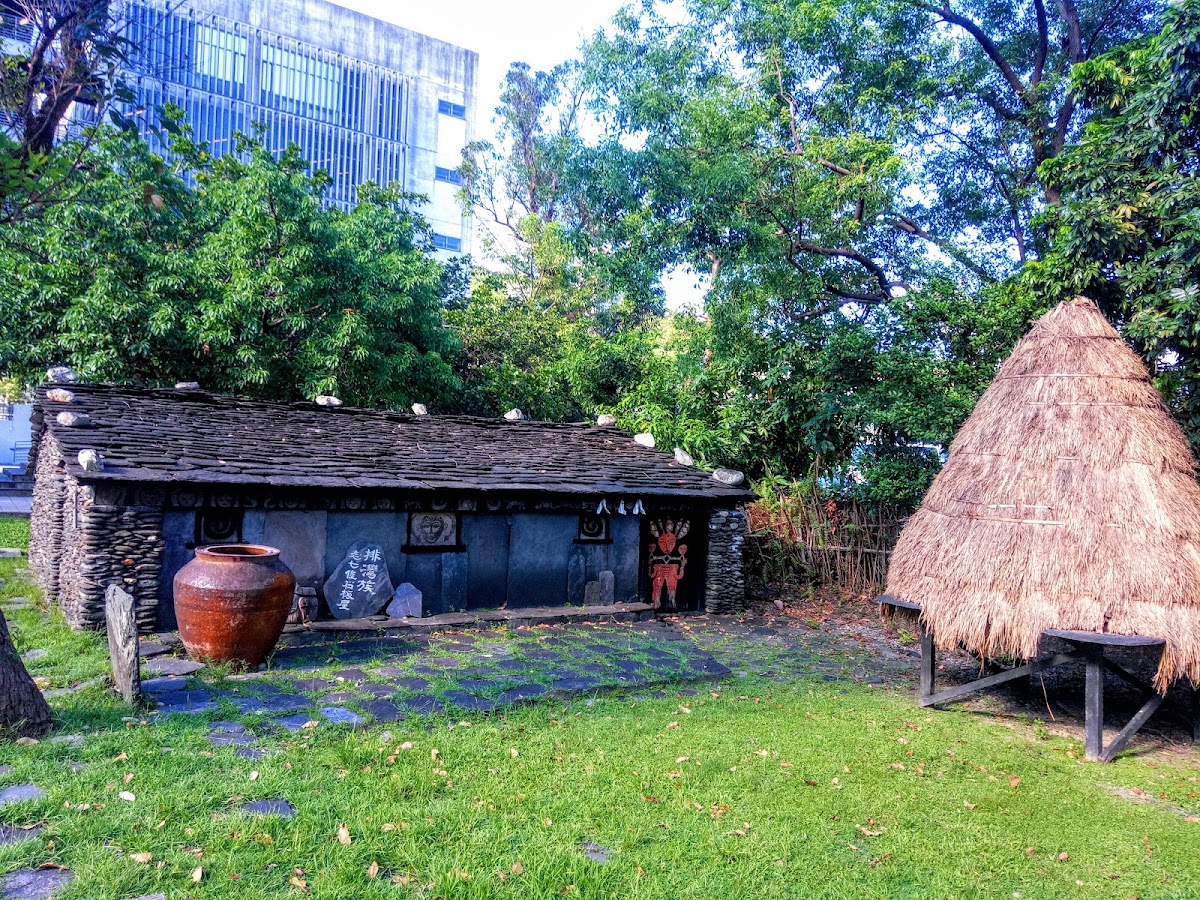 Shih Chien University photo 8