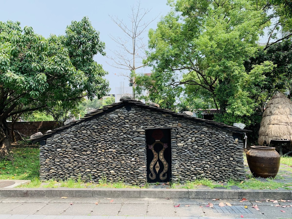 Shih Chien University photo 9