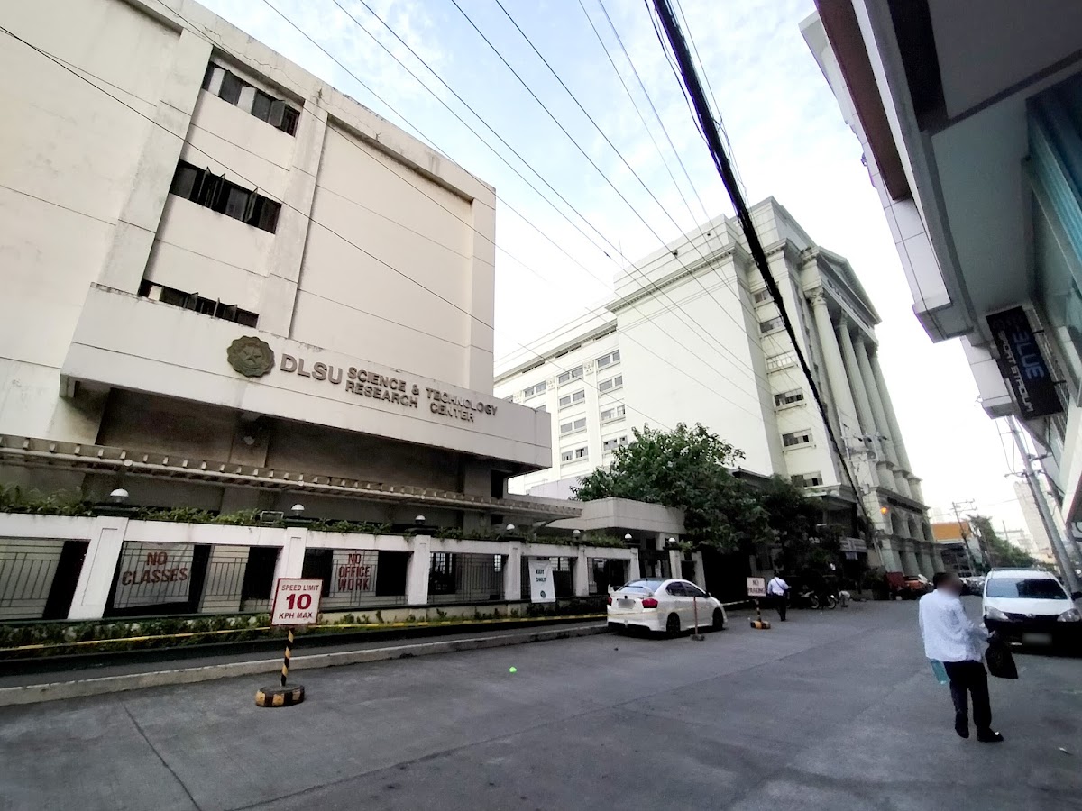 De La Salle University photo 4