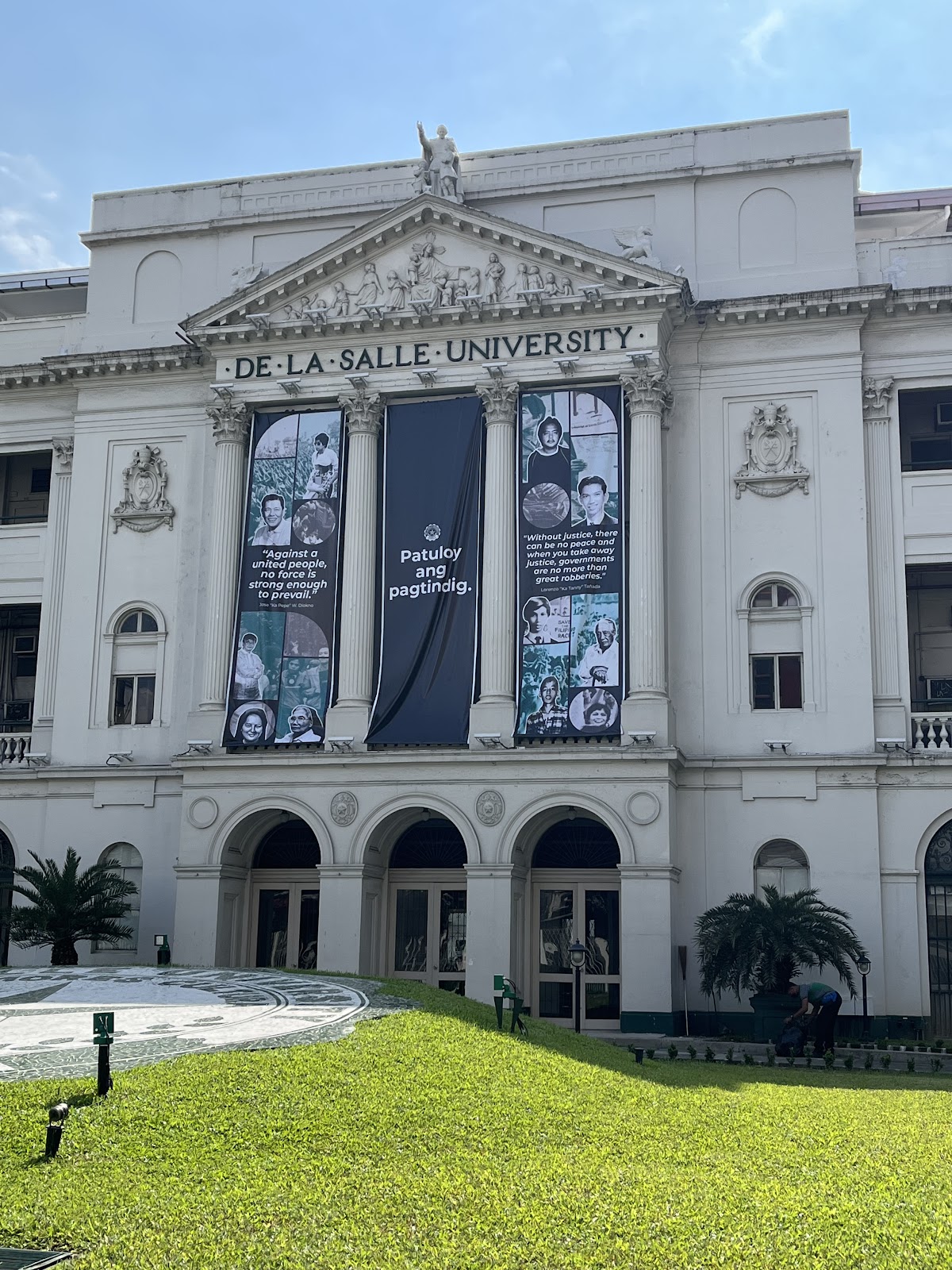 De La Salle University photo 6