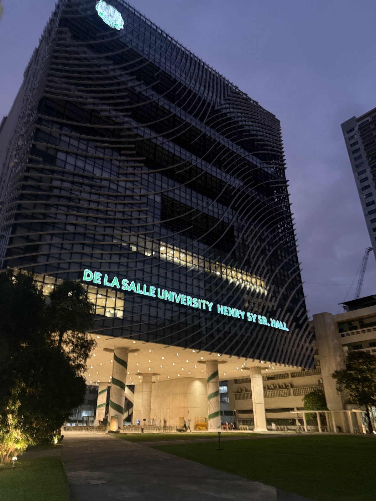 De La Salle University photo 7