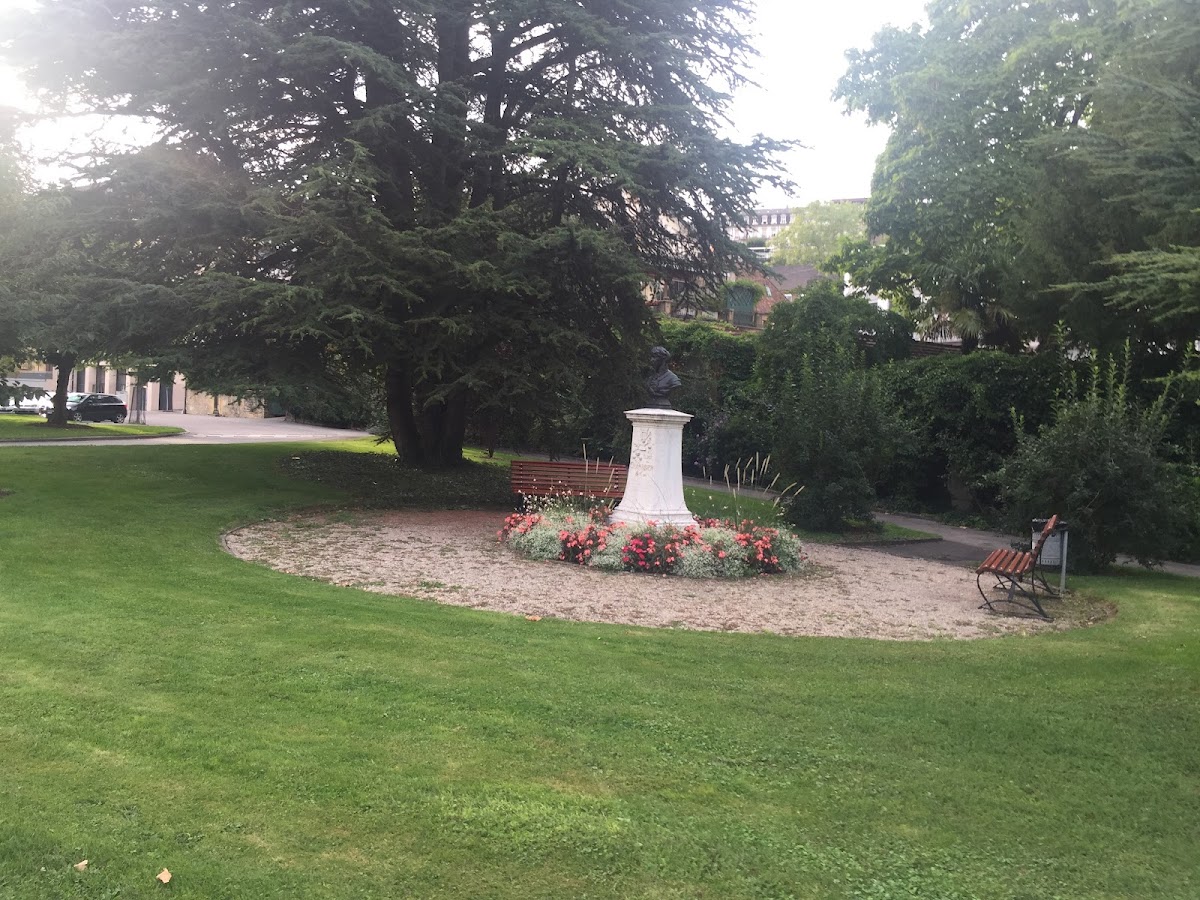 Neuchâtel University photo 8