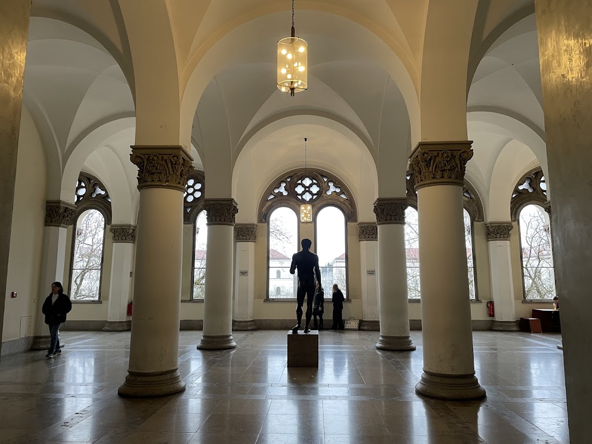 Ludwig Maximilian University of Munich photo 3