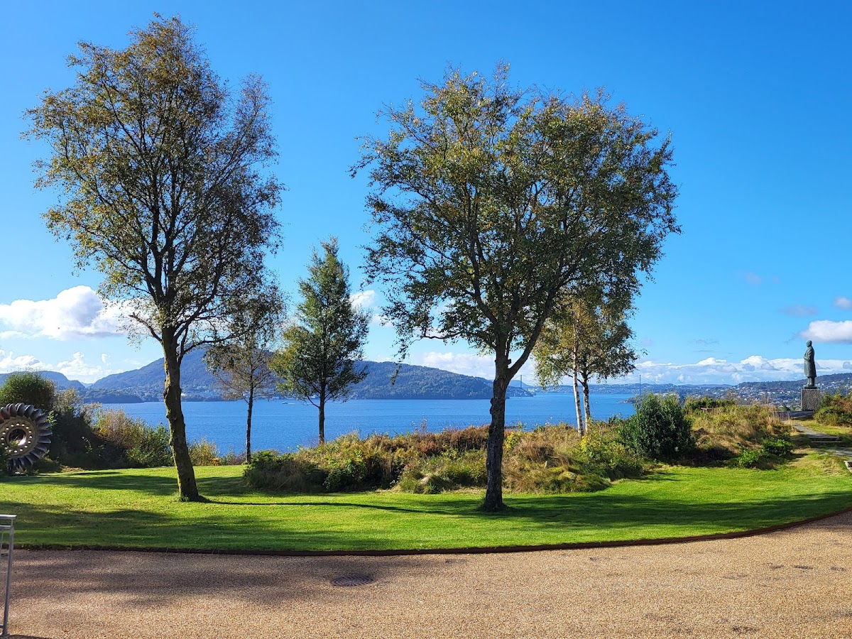 Norwegian School of Economics (NHH) photo 7