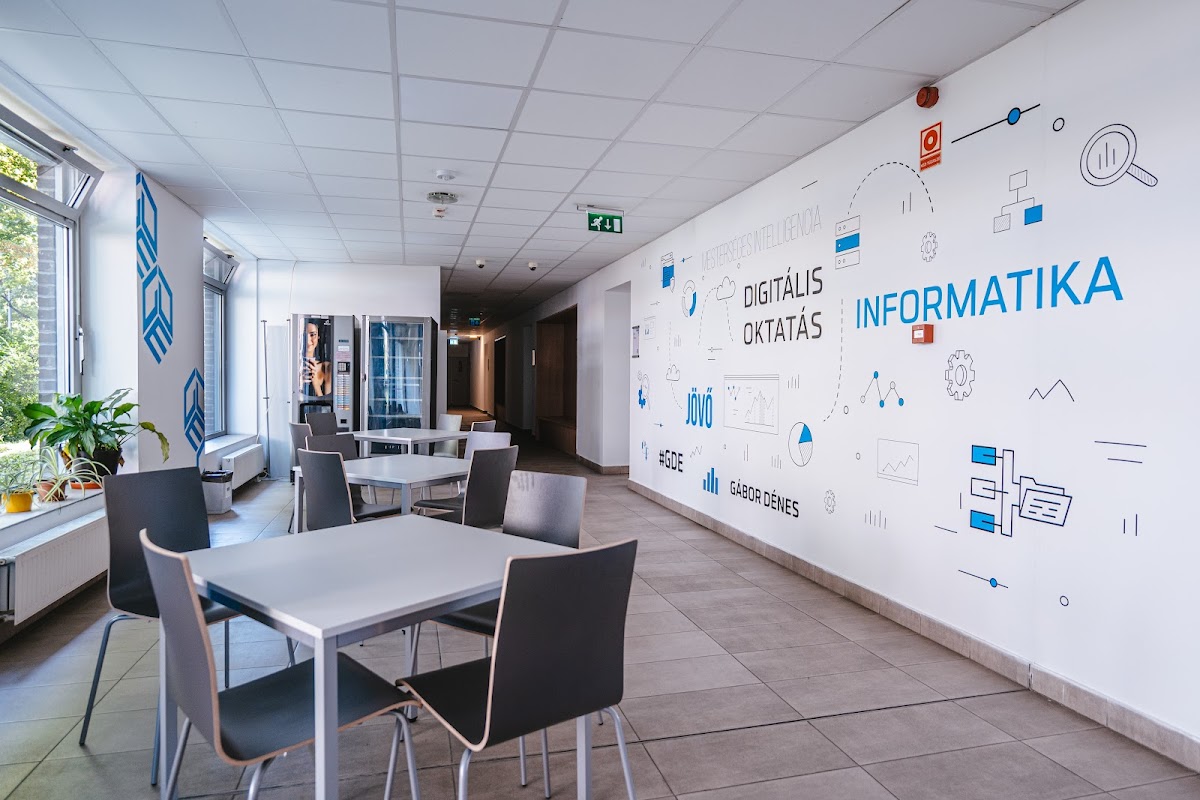 Gábor Dénes University photo 2