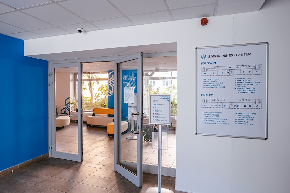 Gábor Dénes University photo 4