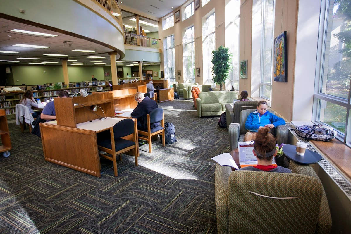 Edgewood College photo 5