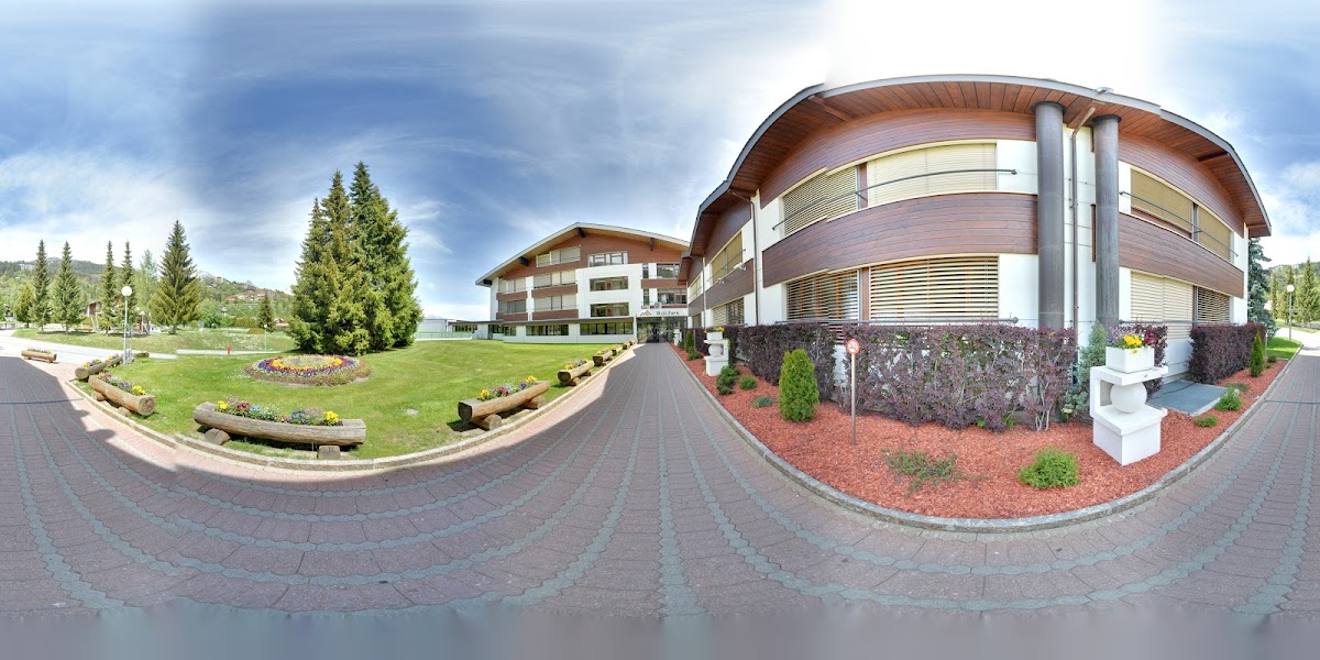 Les Roches Global Hospitality Education photo 4