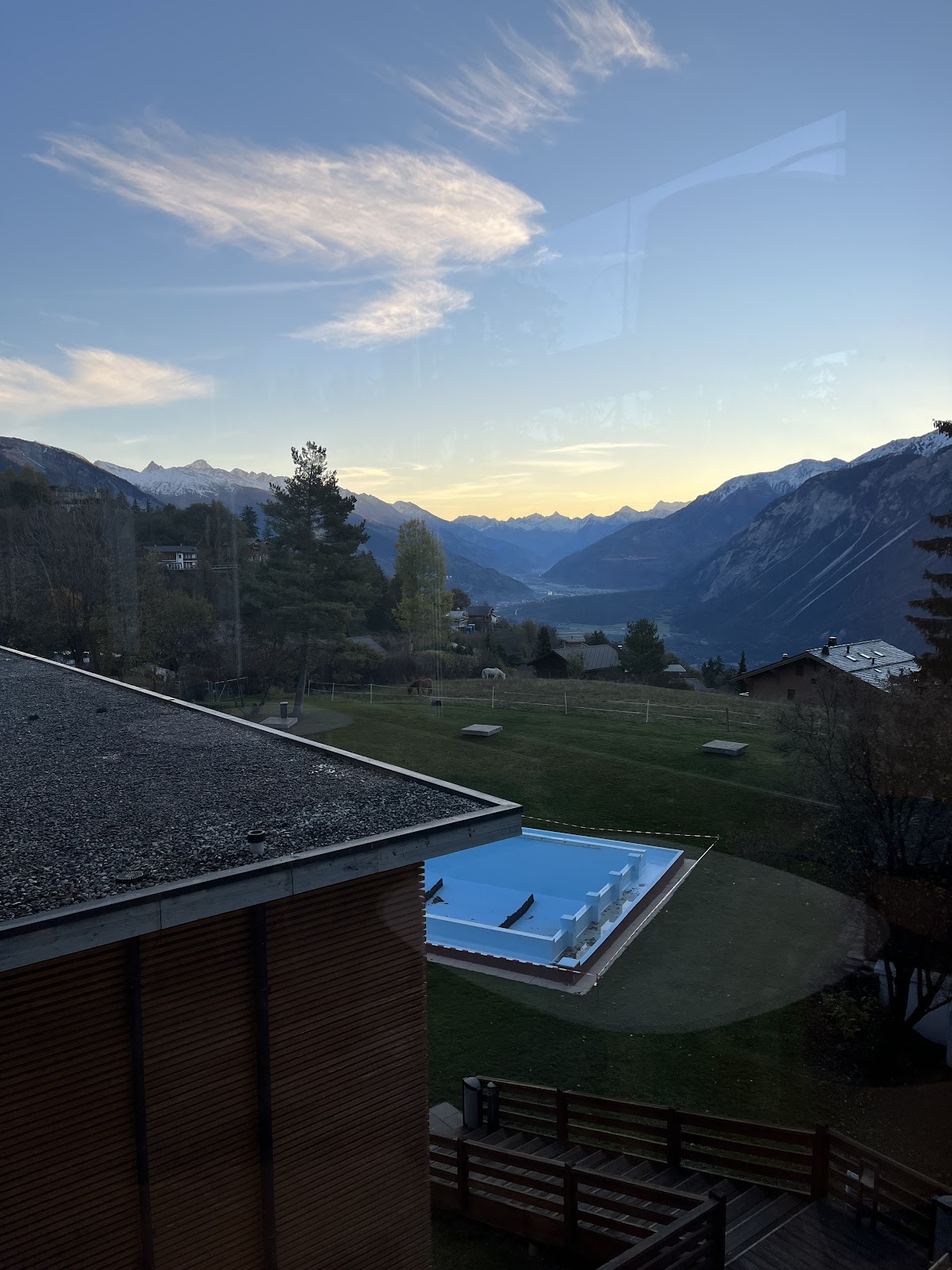 Les Roches Global Hospitality Education photo 9