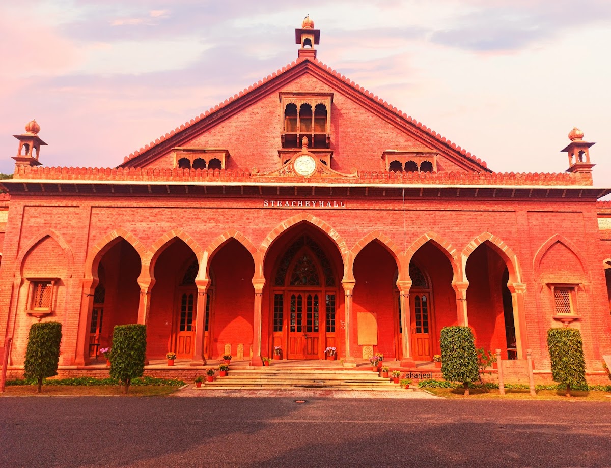 Aligarh Muslim University photo 5
