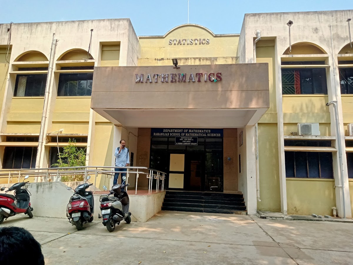 Pondicherry University photo 4