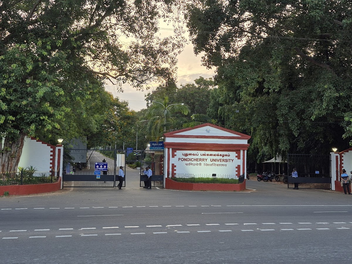 Pondicherry University photo 5