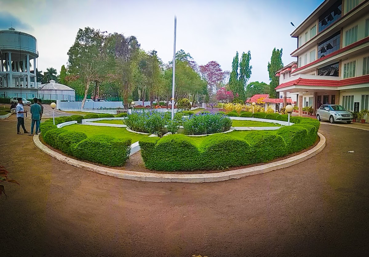Calicut University photo 4