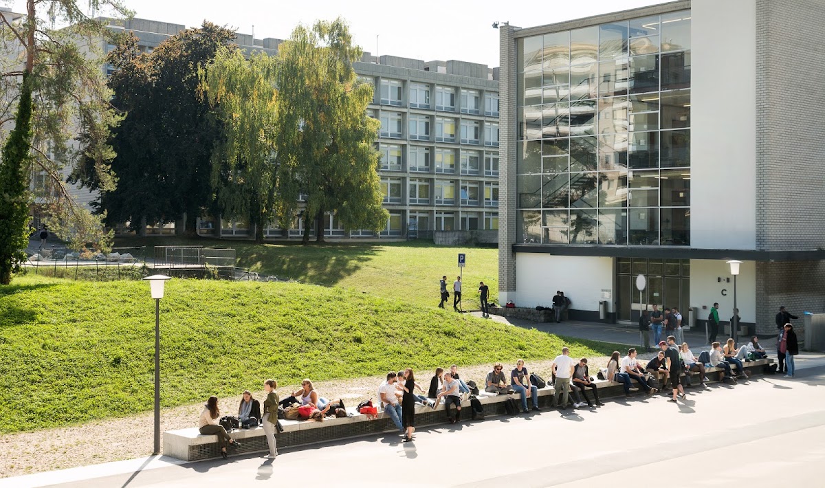 Haute école de gestion de Genève (HEG) photo 1